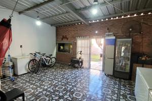 Casa 3 Dormitorios, Cochera y Patio con Pileta en Cabaña Leiva - Imagen 4