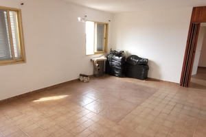 Departamento 2 dormitorios con living amplio — Las Flores II- Monoblock 4