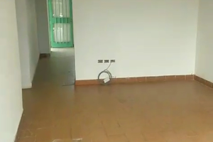 ALQUILER/ Casa 2 dorm. Zona Cl铆nica Italia. Esteban Adaro e Italia - Imagen 2