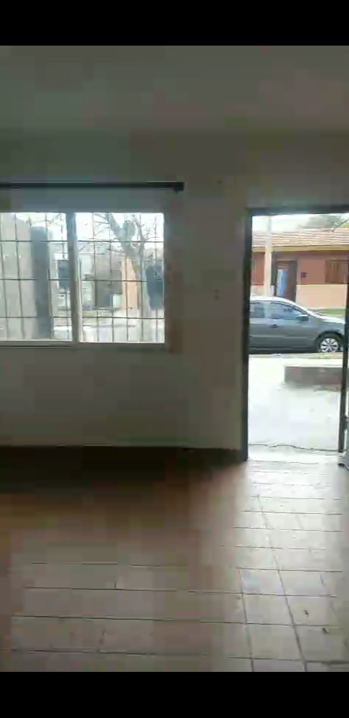 ALQUILER/ Casa 2 dorm. Zona Cl铆nica Italia. Esteban Adaro e Italia