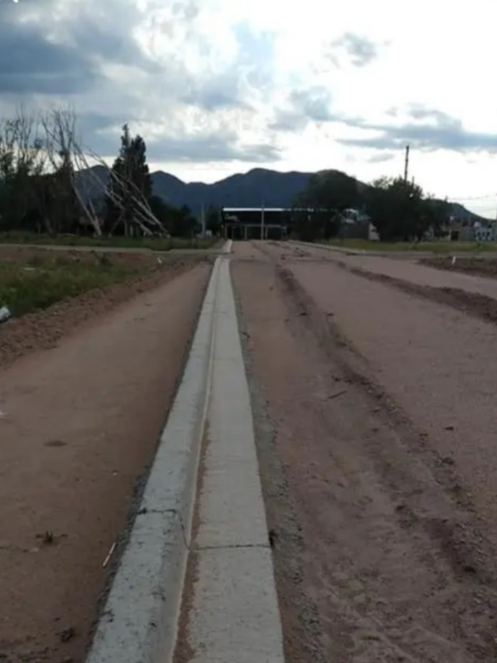 Loteo Av. Franco Pastore, frente a barrio Jardín