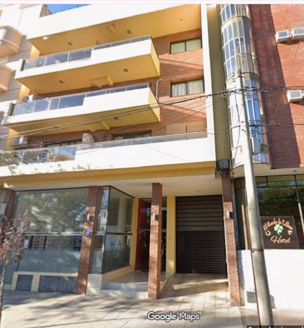 VENTA DEPTO FRENTE MUNICIPALIDAD