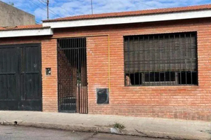 "Bº Cáceres" Casa 3 Dormitorios Apta Crédito