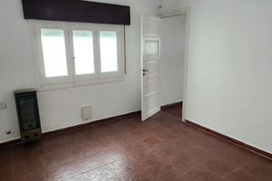 Alta Córdoba, amplia para vivir o para oficina! - Imagen 5