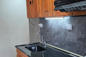 Departamento de 3 dormitorios totalmente renovado /Cochera - Imagen 3