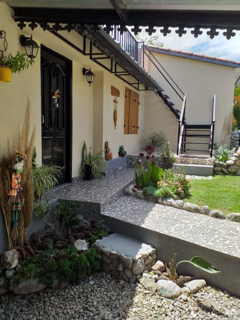 VENTA DE CASA EN LOMA BOLA