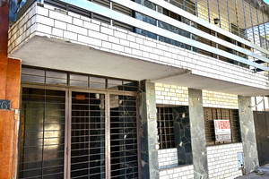 Casa de 2 dormitorios con amplio galpon