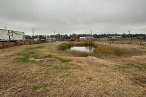 Lote en venta con laguna artificial - Imagen 3