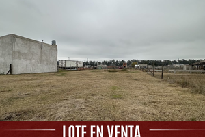 Lote en venta con laguna artificial