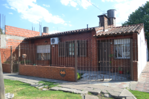 CASA EN VENTA · ACEPTA PERMUTA